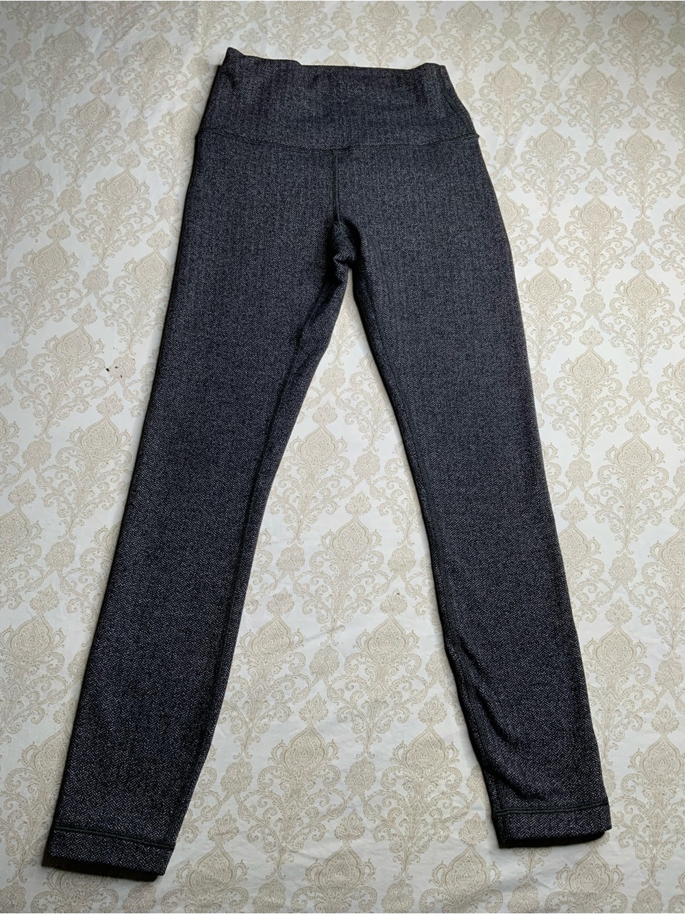 Lululemon Wunder Under Herringbone Grey Leggings Size 6 Mid Rise
